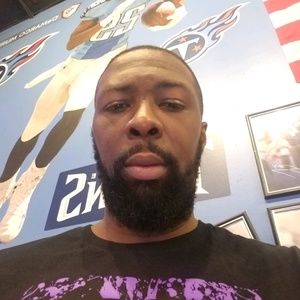 Meet your Posher, Dewayne